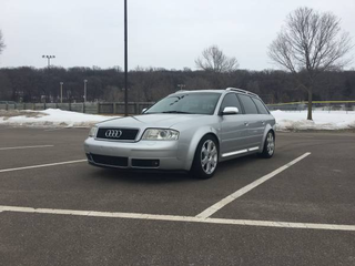 Illustration for article titled Manual-swapped S6 Avant
